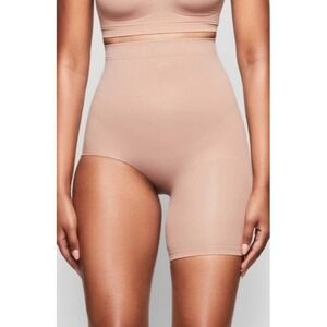 SKIMS Solution Short #2 NEW Shapewear Right Leg Exposed Ochre 2X/3X